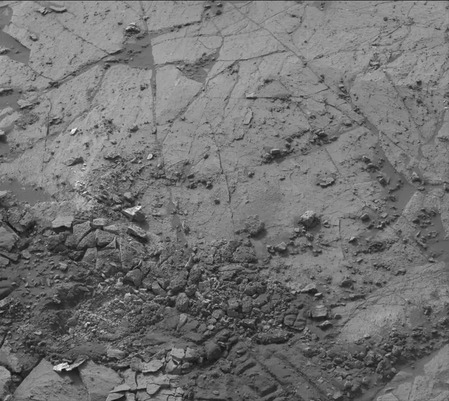 Sol 2684: Mast Camera (Mastcam)