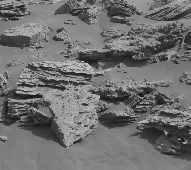 Sol 2684: Mast Camera (Mastcam)
