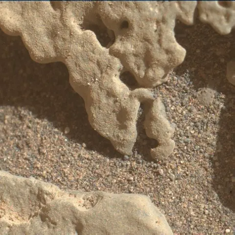 Sol 2687: Mars Hand Lens Imager (MAHLI)