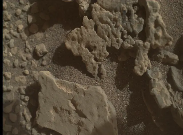 Sol 2687: Mars Hand Lens Imager (MAHLI)