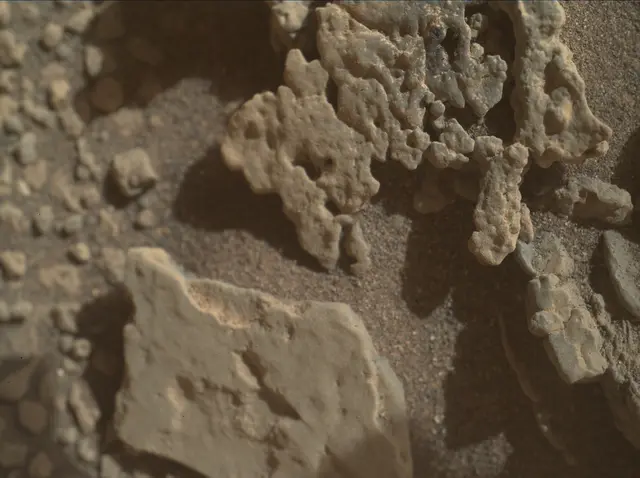 Sol 2687: Mars Hand Lens Imager (MAHLI)