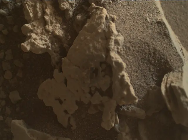 Sol 2690: Mars Hand Lens Imager (MAHLI)