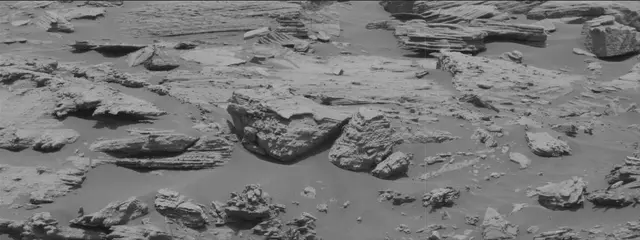Sol 2692: Mast Camera (Mastcam)