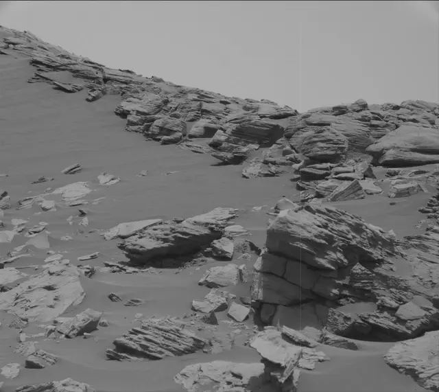 Sol 2692: Mast Camera (Mastcam)
