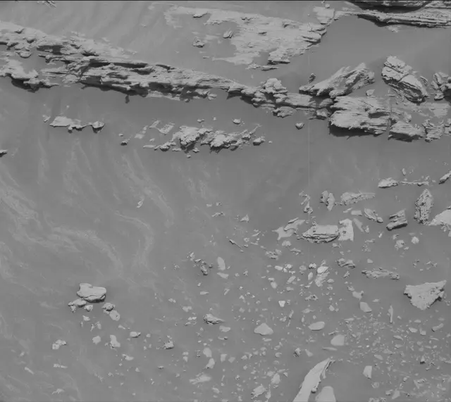 Sol 2692: Mast Camera (Mastcam)
