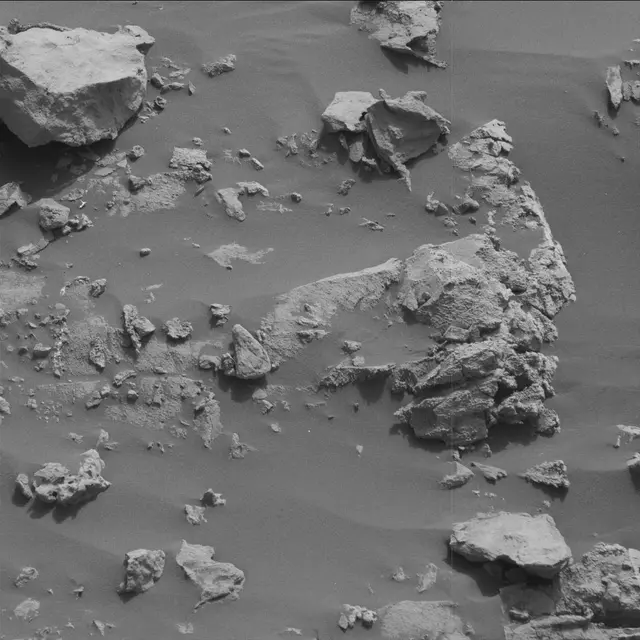 Sol 2692: Mast Camera (Mastcam)