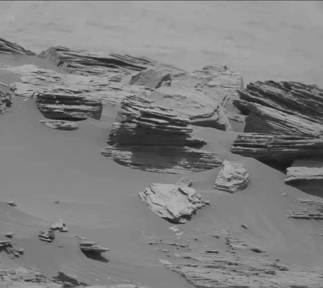 Sol 2692: Mast Camera (Mastcam)