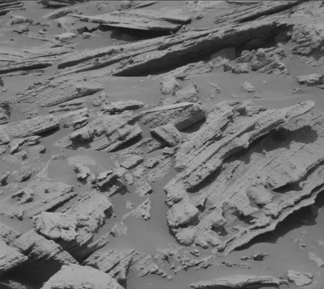 Sol 2692: Mast Camera (Mastcam)