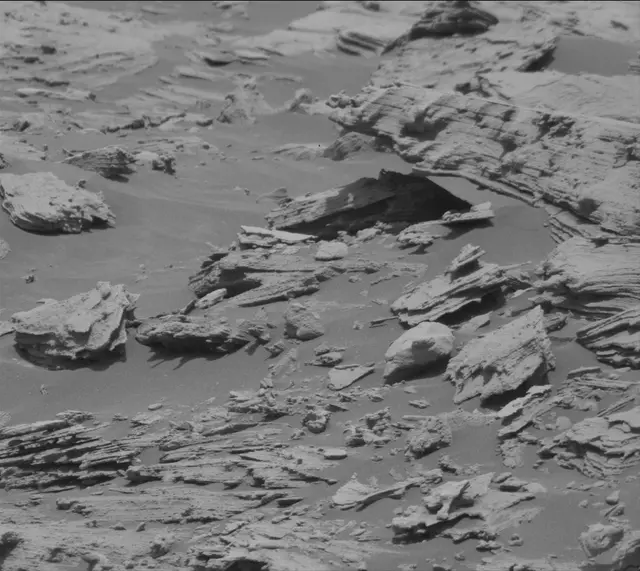 Sol 2692: Mast Camera (Mastcam)