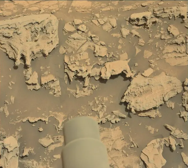 Sol 2693: Mast Camera (Mastcam)