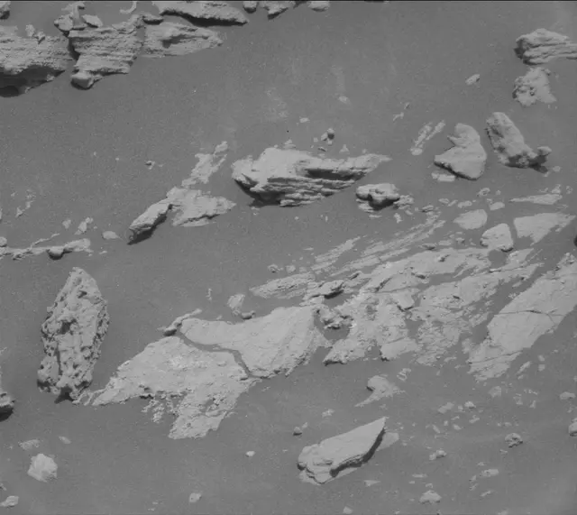 Sol 2693: Mast Camera (Mastcam)