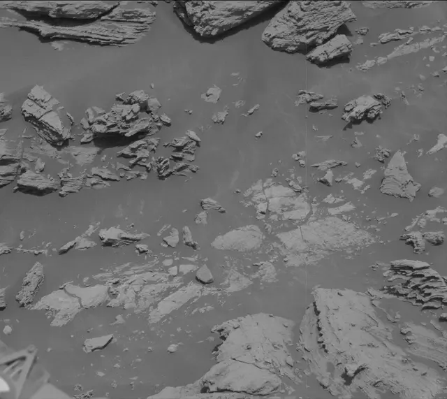Sol 2695: Mast Camera (Mastcam)