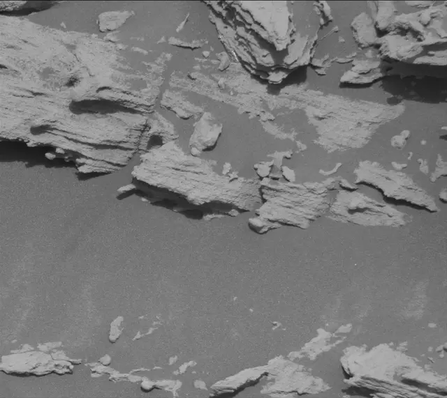 Sol 2695: Mast Camera (Mastcam)