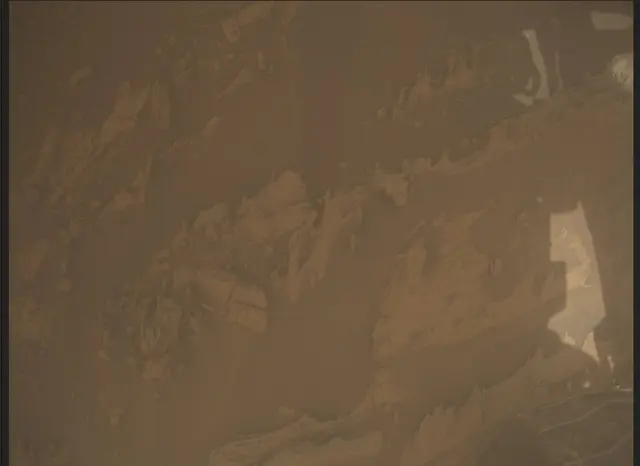 Sol 2695: Mars Descent Imager (MARDI)