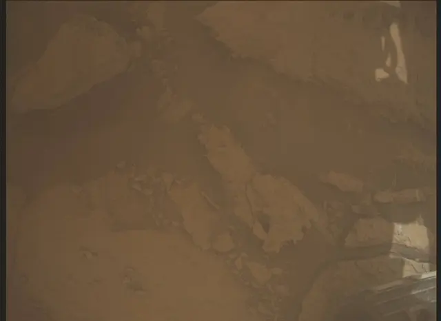 Sol 2695: Mars Descent Imager (MARDI)