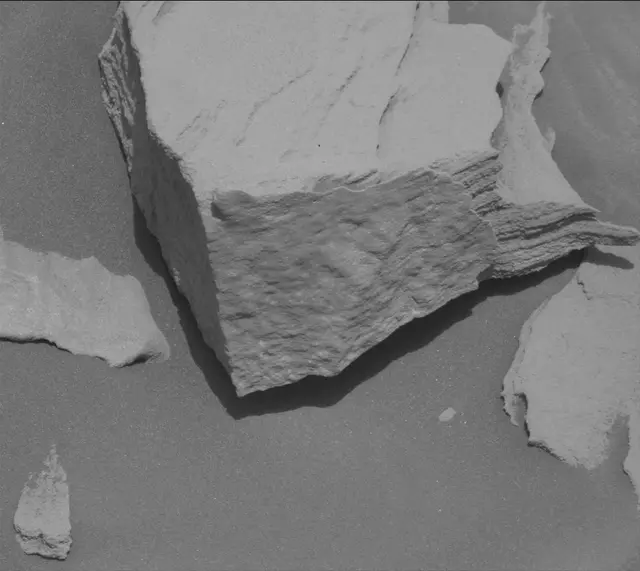 Sol 2696: Mast Camera (Mastcam)