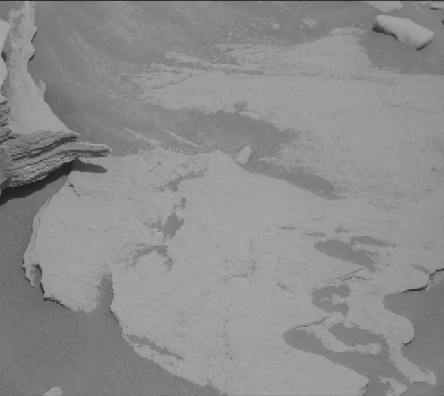 Sol 2696: Mast Camera (Mastcam)