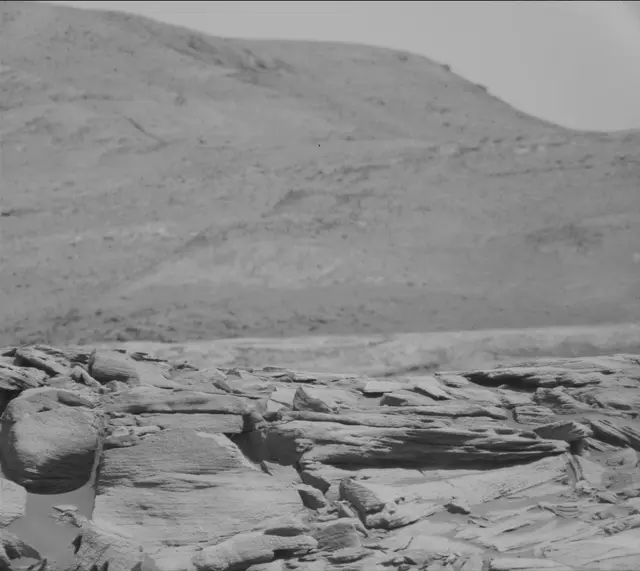 Sol 2696: Mast Camera (Mastcam)
