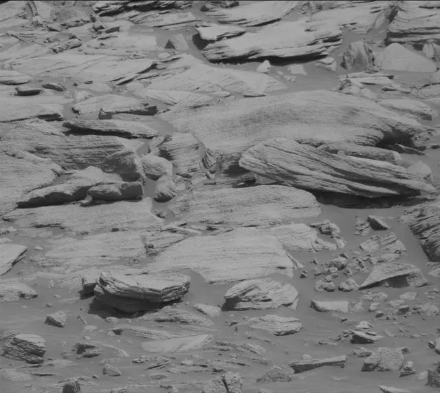 Sol 2696: Mast Camera (Mastcam)