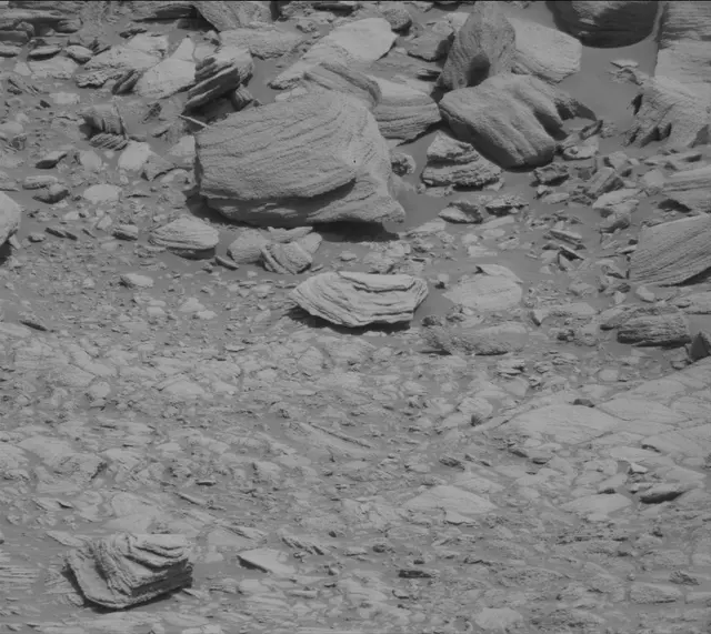 Sol 2696: Mast Camera (Mastcam)