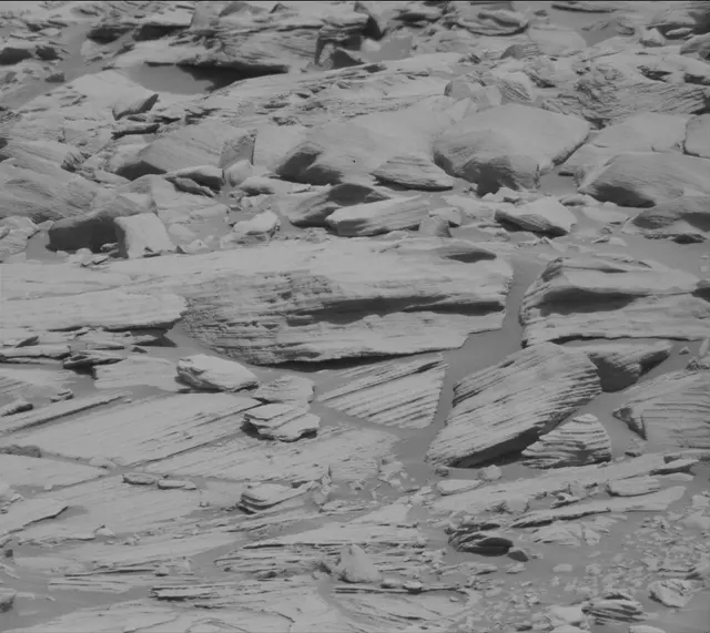 Sol 2696: Mast Camera (Mastcam)