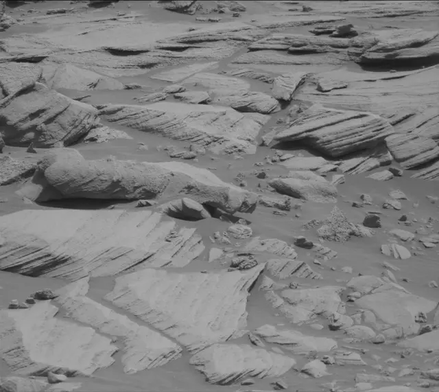 Sol 2696: Mast Camera (Mastcam)