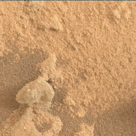 Sol 2696: Mars Hand Lens Imager (MAHLI)