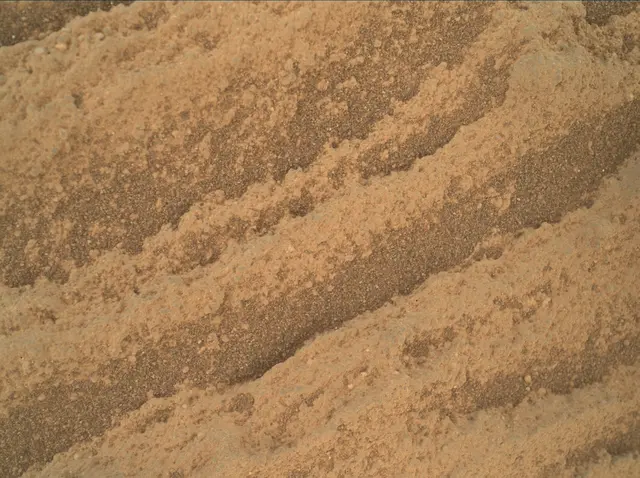 Sol 2696: Mars Hand Lens Imager (MAHLI)