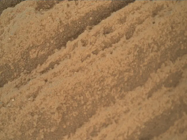 Sol 2696: Mars Hand Lens Imager (MAHLI)