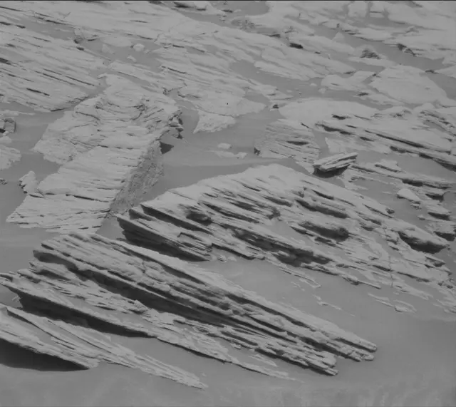 Sol 2697: Mast Camera (Mastcam)