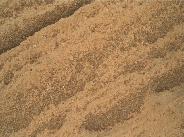 Sol 2698: Mars Hand Lens Imager (MAHLI)