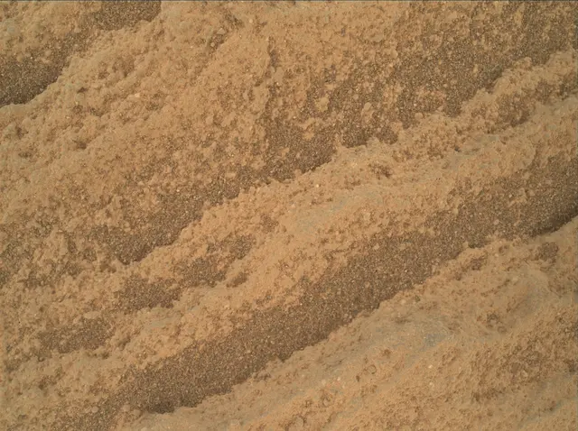 Sol 2698: Mars Hand Lens Imager (MAHLI)