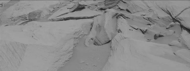 Sol 2699: Mast Camera (Mastcam)