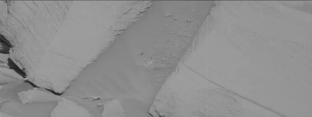 Sol 2699: Mast Camera (Mastcam)
