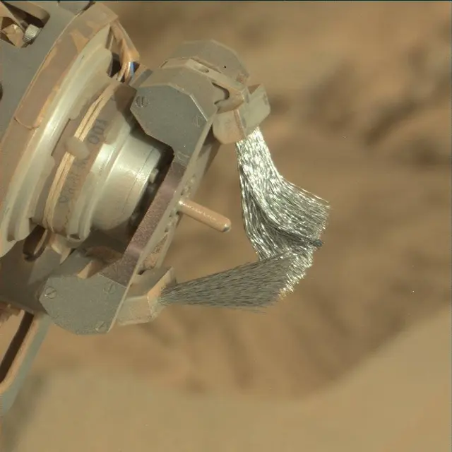 Sol 2699: Mast Camera (Mastcam)