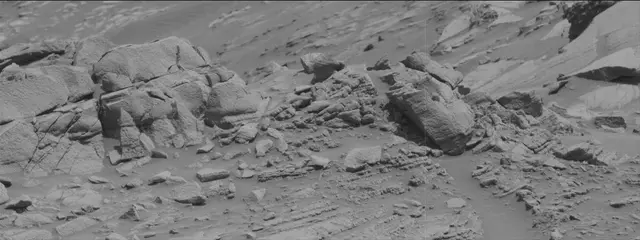 Sol 2700: Mast Camera (Mastcam)
