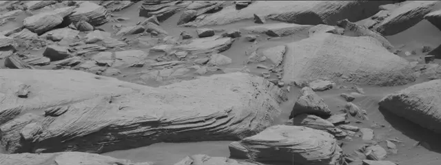 Sol 2700: Mast Camera (Mastcam)