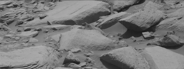 Sol 2700: Mast Camera (Mastcam)