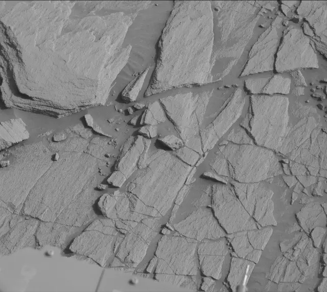 Sol 2700: Mast Camera (Mastcam)