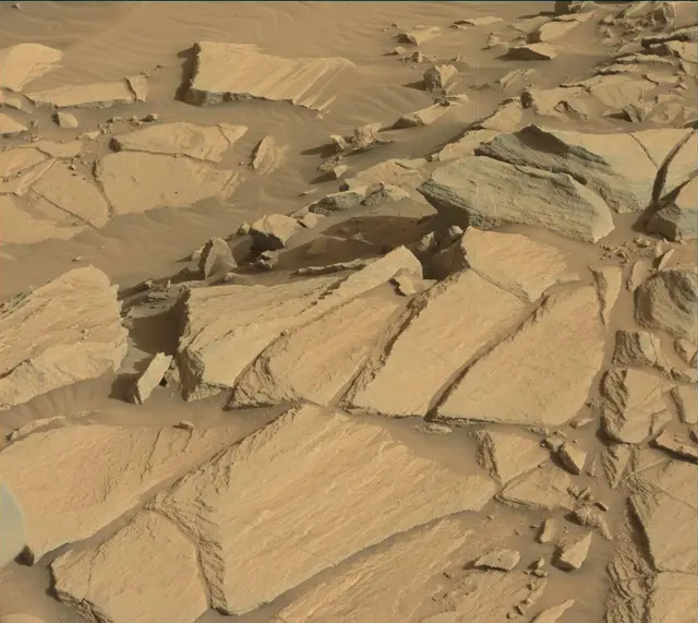 Sol 2700: Mast Camera (Mastcam)