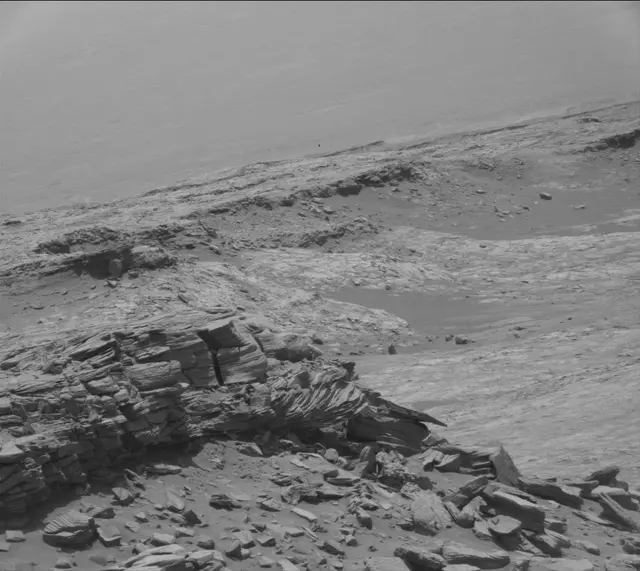 Sol 2700: Mast Camera (Mastcam)