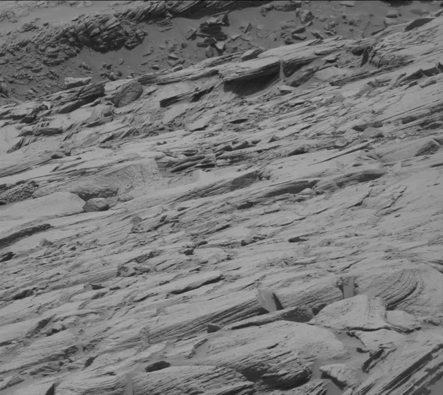 Sol 2700: Mast Camera (Mastcam)