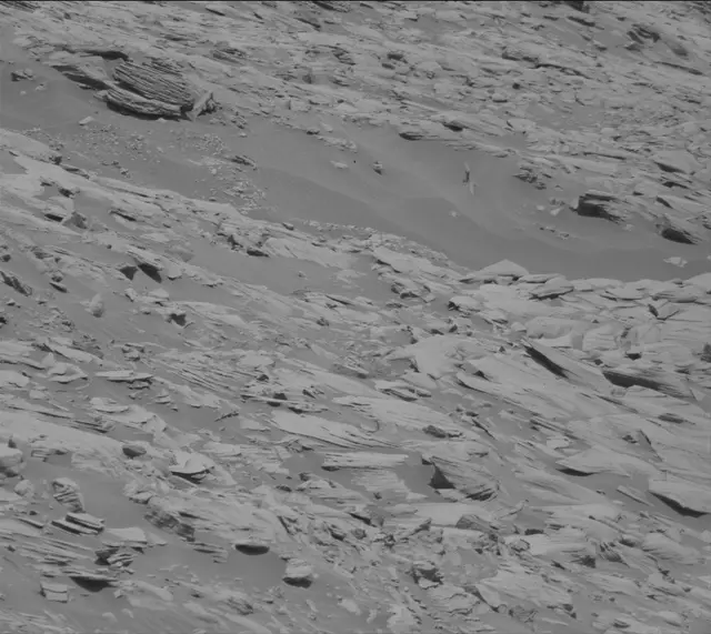 Sol 2700: Mast Camera (Mastcam)