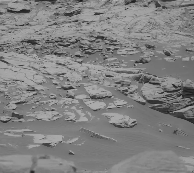 Sol 2700: Mast Camera (Mastcam)