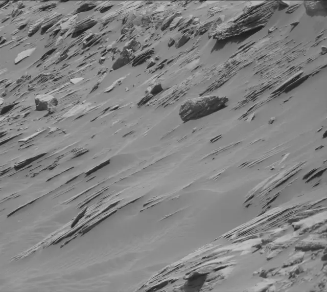 Sol 2700: Mast Camera (Mastcam)