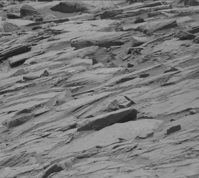 Sol 2700: Mast Camera (Mastcam)