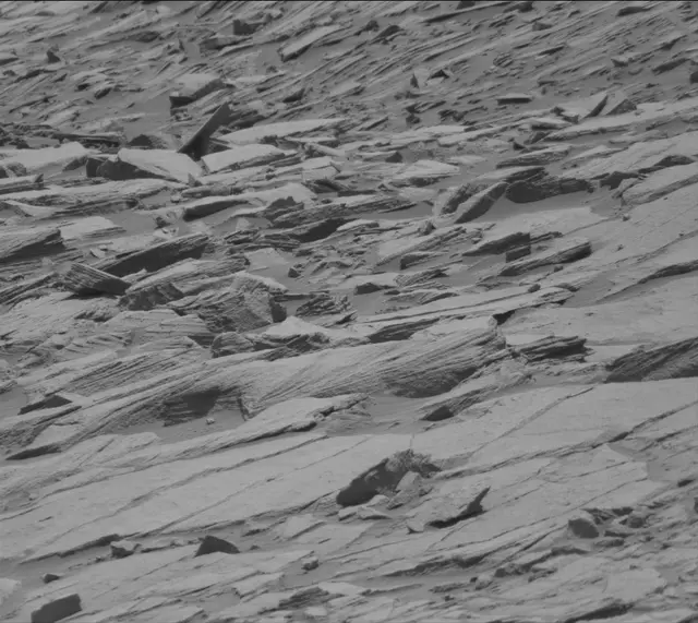Sol 2700: Mast Camera (Mastcam)