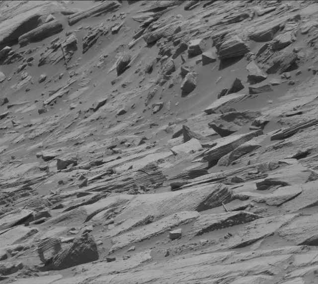 Sol 2700: Mast Camera (Mastcam)