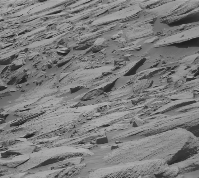 Sol 2700: Mast Camera (Mastcam)