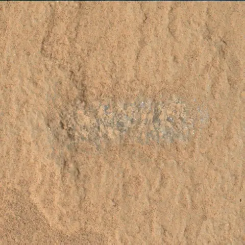 Sol 2703: Mars Hand Lens Imager (MAHLI)